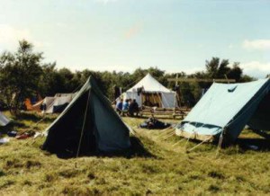tents1_jpg